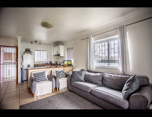 2 BEDROOM APARTMENT RENTED IN TYGER WATERFRONT